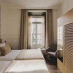 Casa Solayme Garrett *