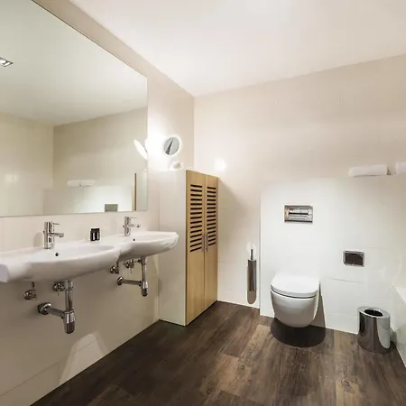 Garrett 48 Apartman *